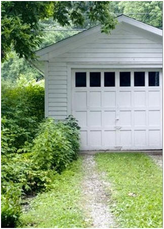 Free One-Car Garage and Carport Building Plans - Shelter your car or tractor or create storage space with the help of any of these building plans.