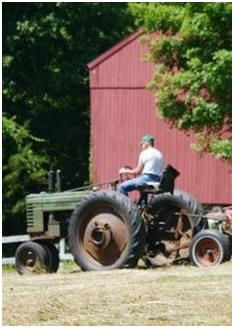 Click through to find free plans for hundreds of barns, chicken coops and homestead outbuildings.